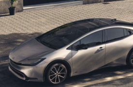 2023 Toyota Prius 以火爆的新车身和 220 马力惊艳全场