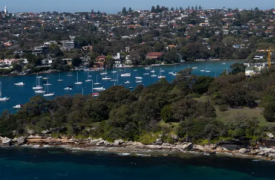 澳大利亚一些富裕郊区的房价下跌超过四分之一